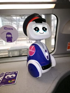 Buddy en tant que robot d'accueil pour le client iDTGV - SNCF